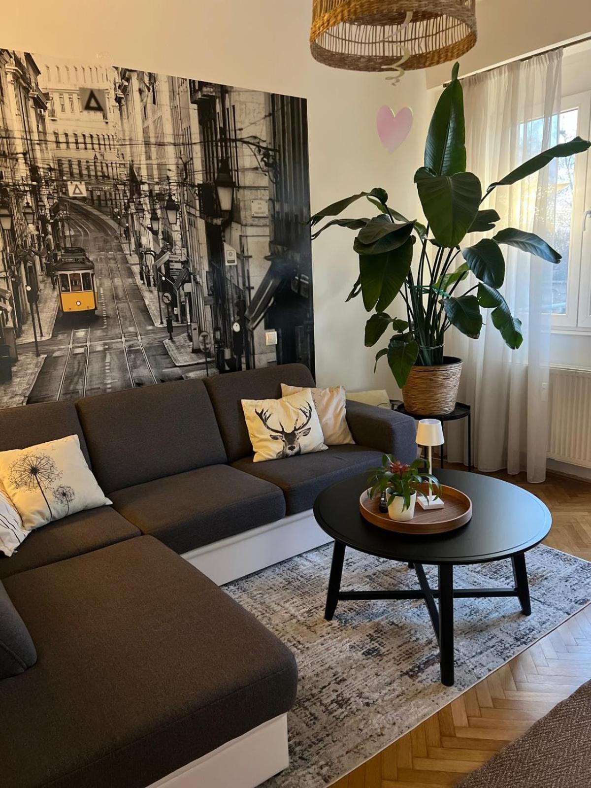 West Budapest Apartman エクステリア 写真